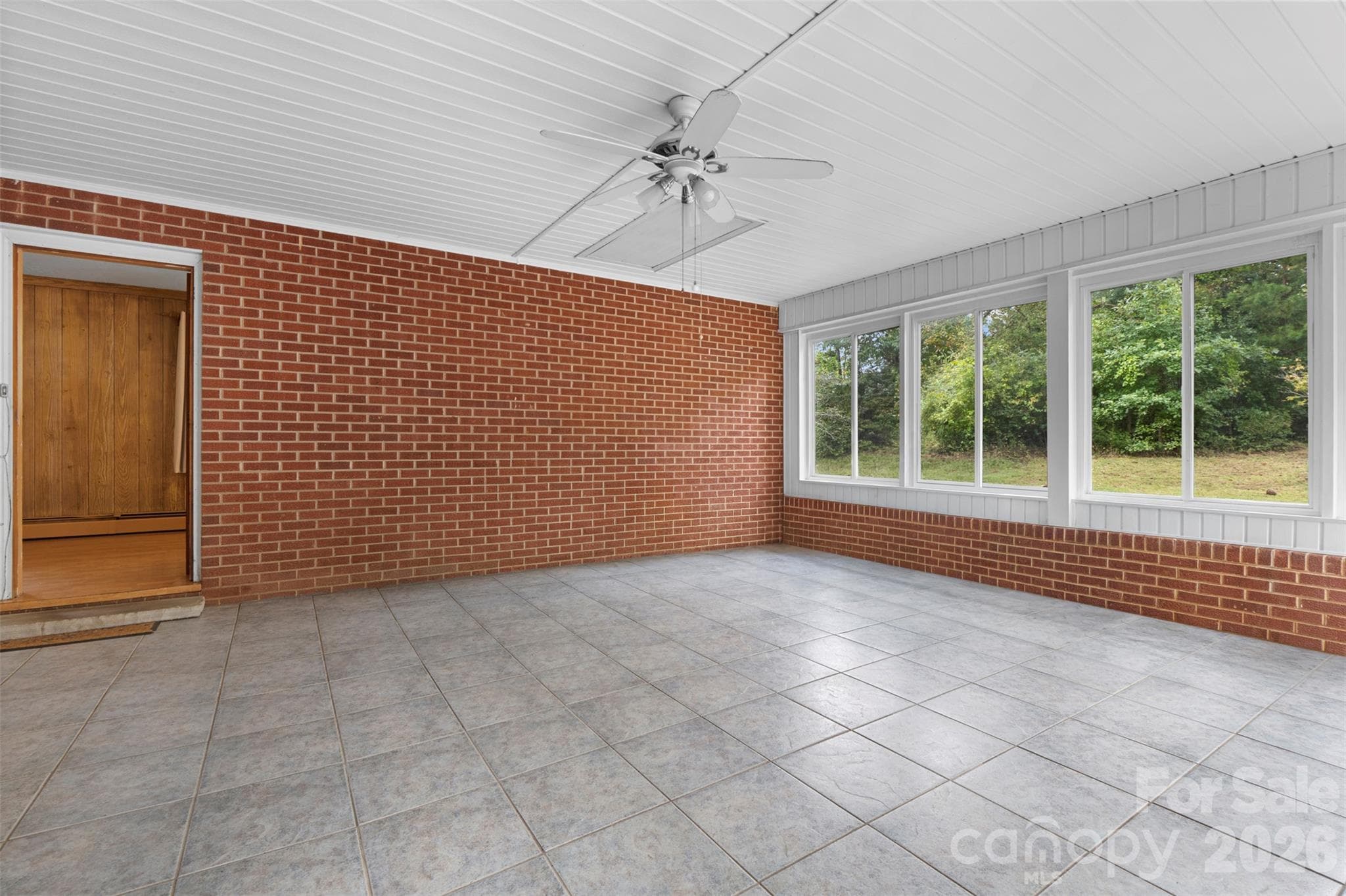 Sunroom - 3410 Surratt Road, Denton