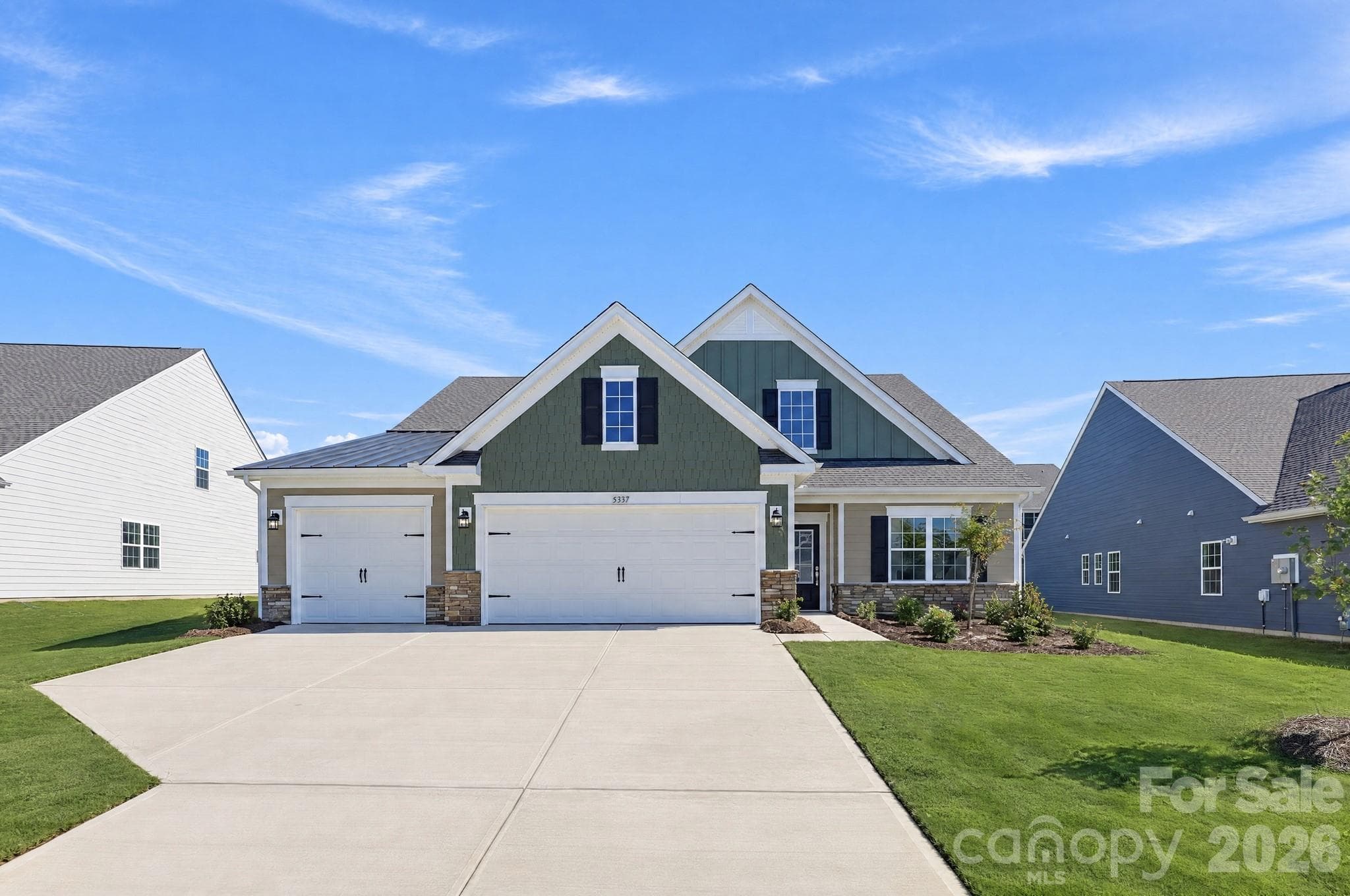 Single Family Residence at 5337 Redbud Road, Lancaster, photo 2 of 32