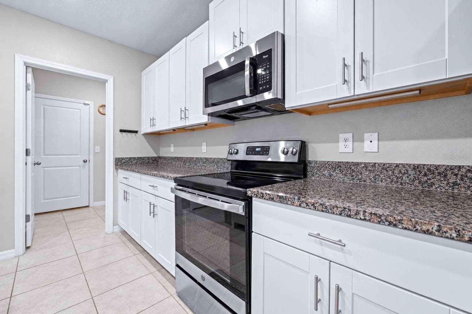 Door to laundry room - 16755 DELIA ST, WIMAUMA