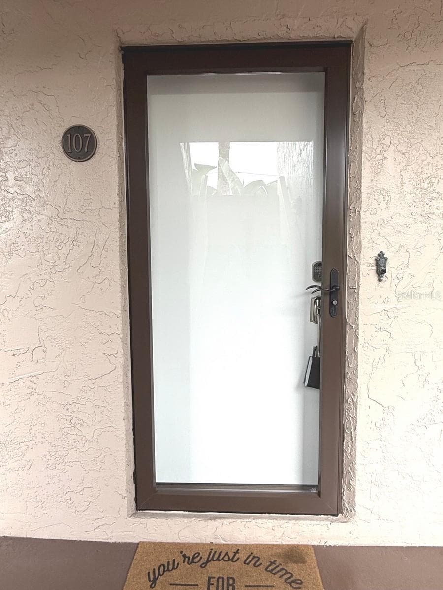 UPDATED to PERFECTION - 215 VALENCIA BLVD #107, BELLEAIR BLUFFS