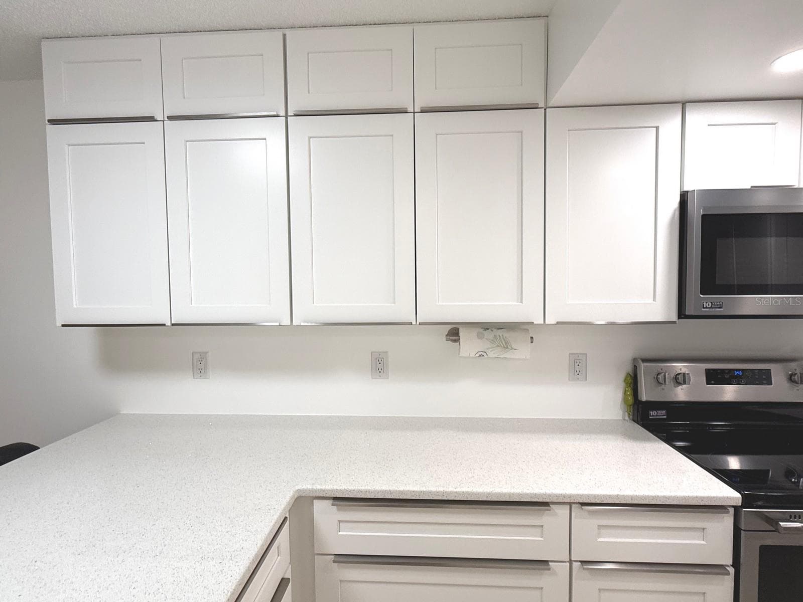 PLENTY of Electrical Outlets - 215 VALENCIA BLVD #107, BELLEAIR BLUFFS