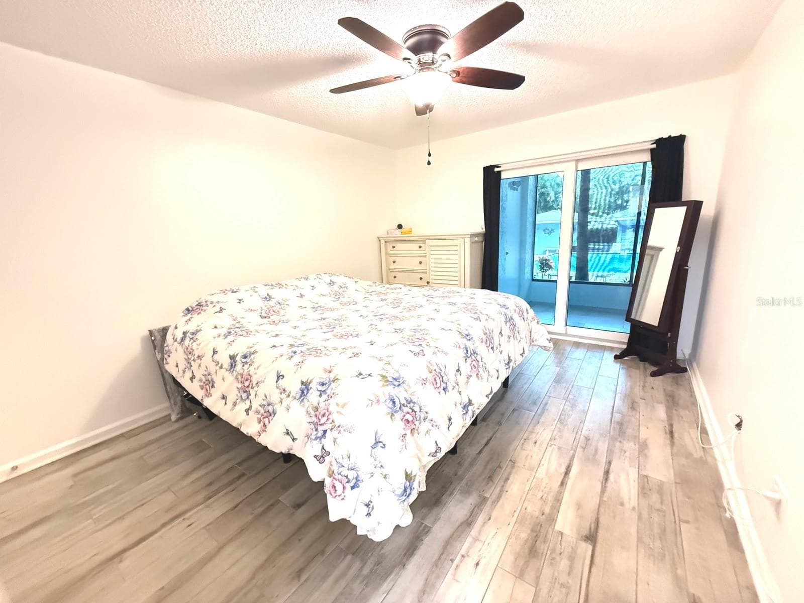 HUGE Bedroom - 215 VALENCIA BLVD #107, BELLEAIR BLUFFS