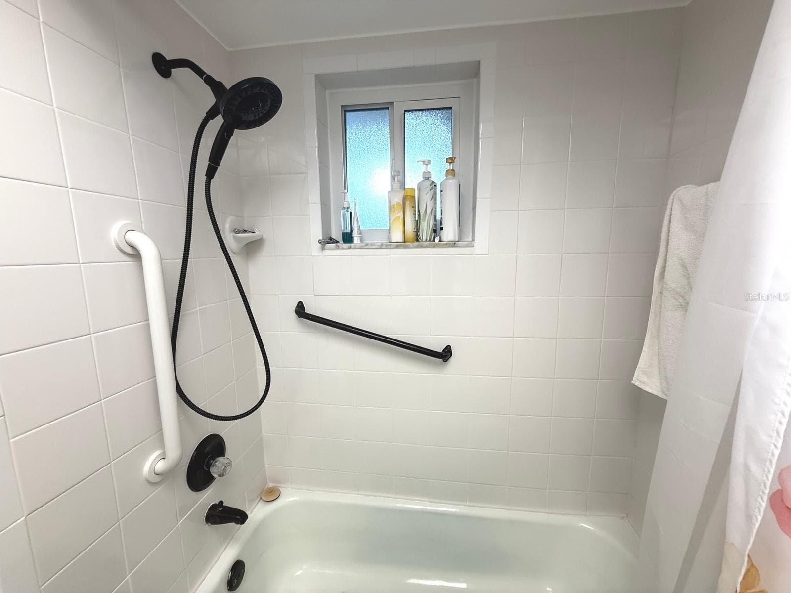 UPDATED to PERFECTION - 215 VALENCIA BLVD #107, BELLEAIR BLUFFS