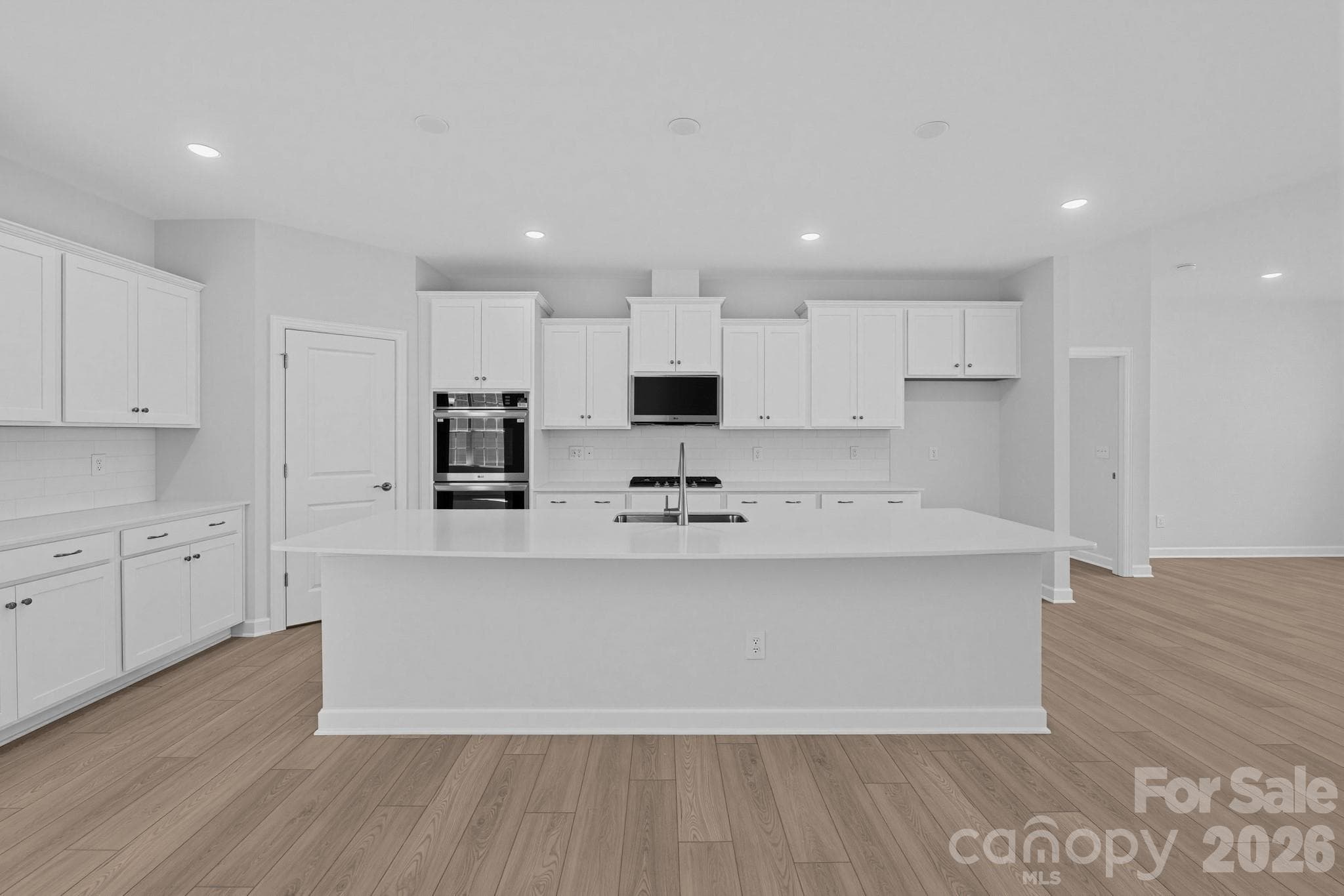 Single Family Residence at 5333 Redbud Road, Lancaster, photo 12 of 34