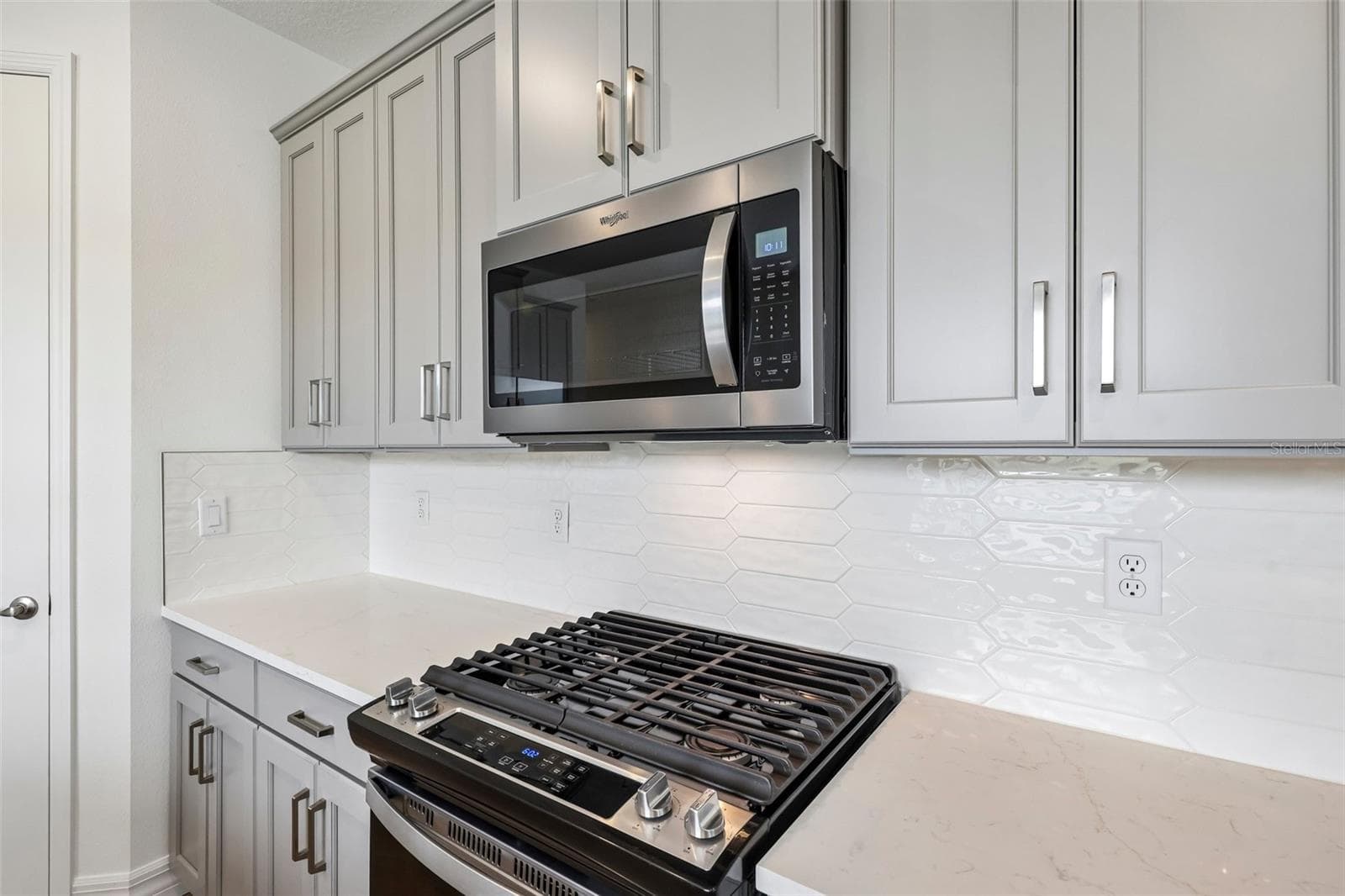 Single Family Residence at 3963 KENNEBUNK LOOP, MOUNT DORA, photo 24 of 39