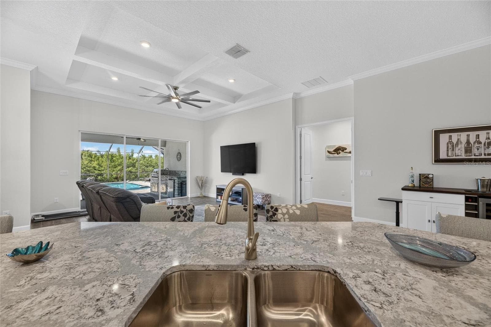Single Family Residence at 816 MANNS HARBOR DR, APOLLO BEACH, photo 9 of 100