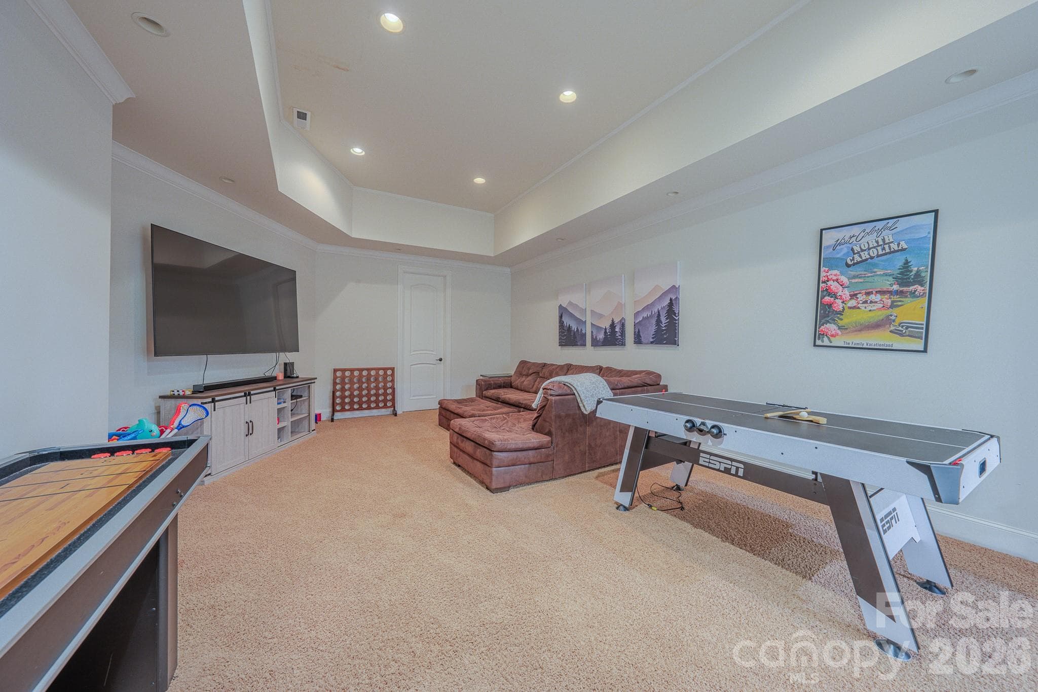 Single Family Residence at 46 North Ridge Lane, Newland, photo 30 of 41