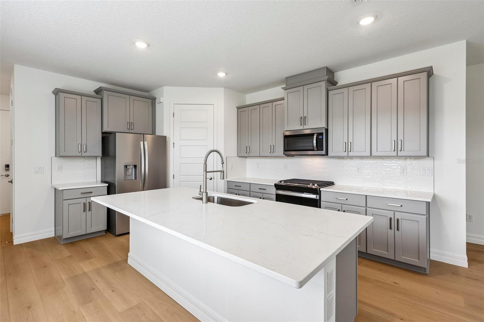 Single Family Residence at 3955 KENNEBUNK LOOP, MOUNT DORA, photo 11 of 30