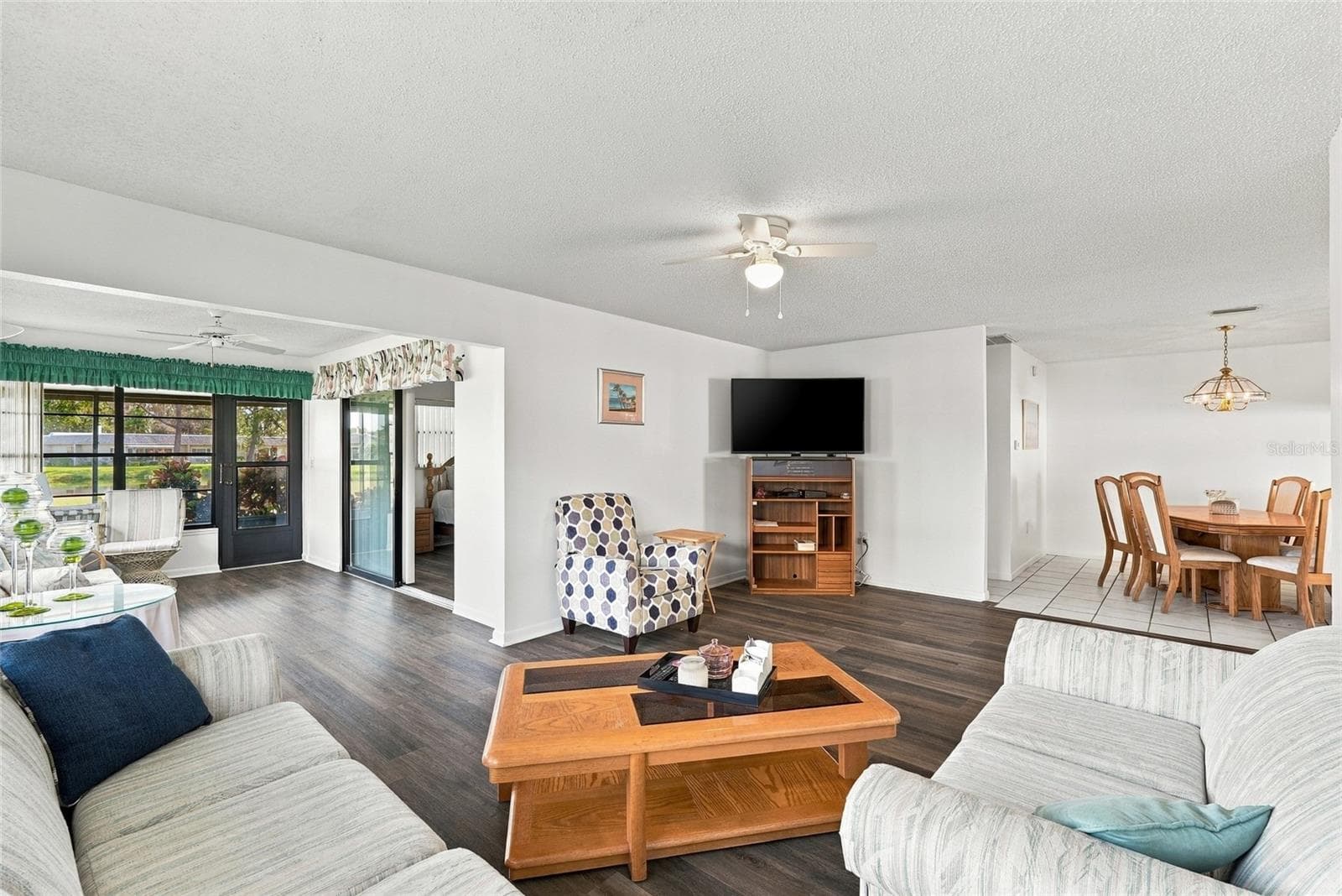 Condominium at 3422 LORI LN #3422, NEW PORT RICHEY, photo 5 of 38