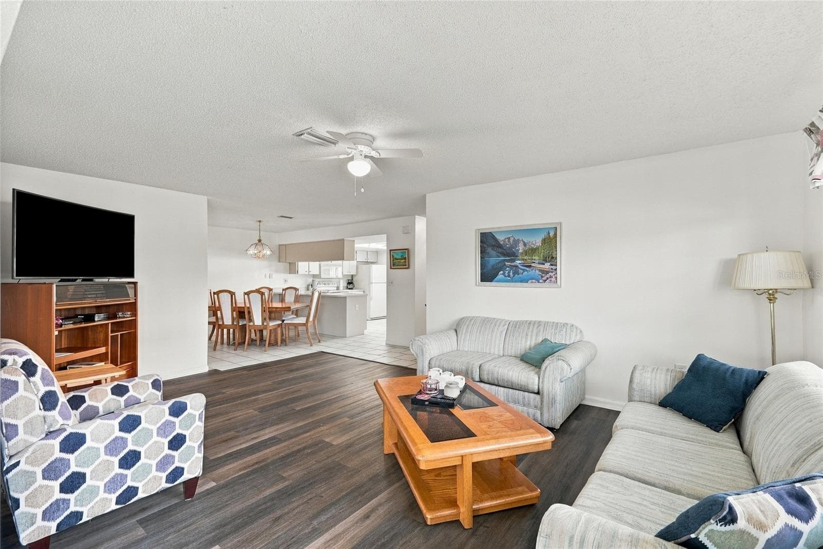 Condominium at 3422 LORI LN #3422, NEW PORT RICHEY, photo 7 of 38