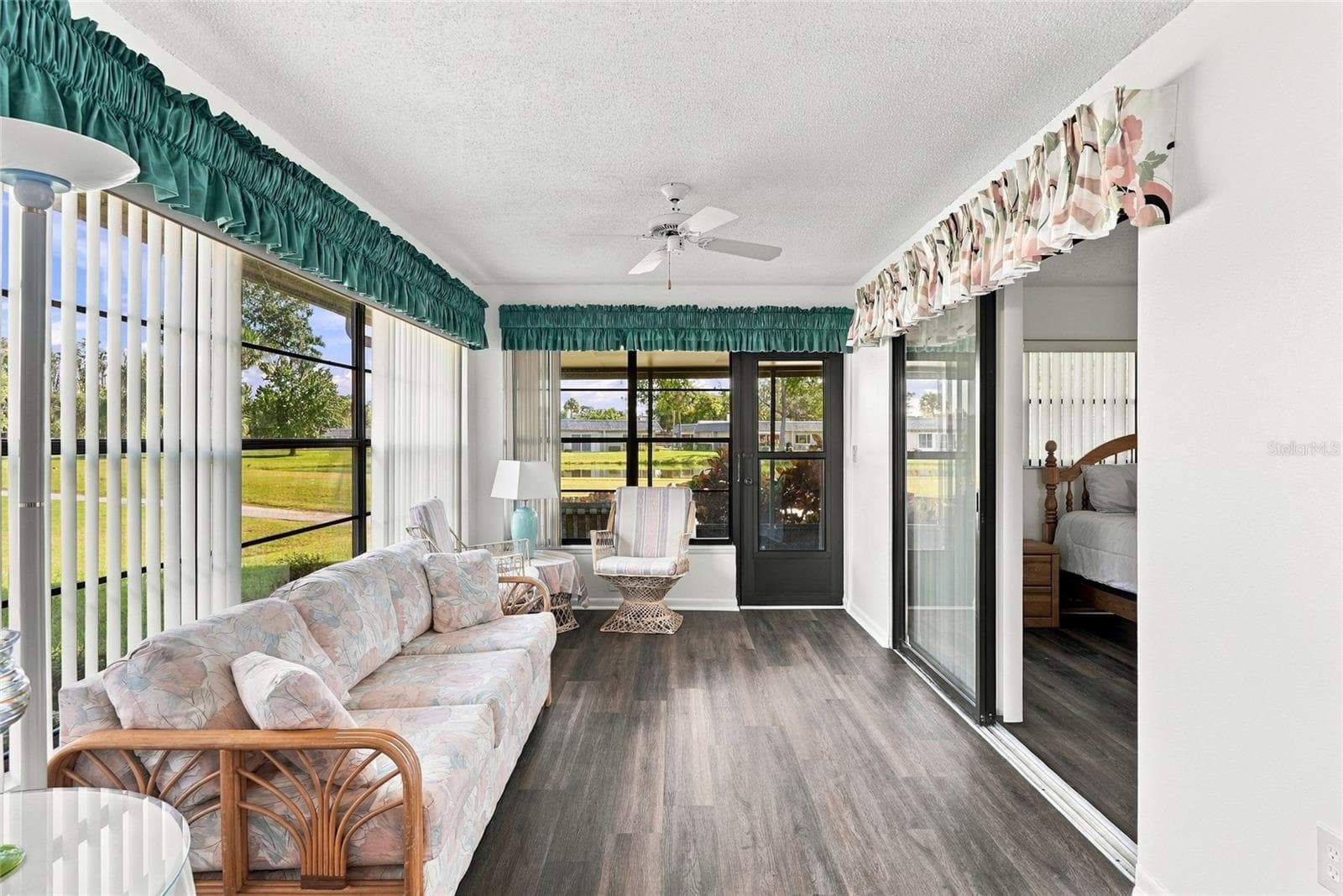 Condominium at 3422 LORI LN #3422, NEW PORT RICHEY, photo 24 of 38