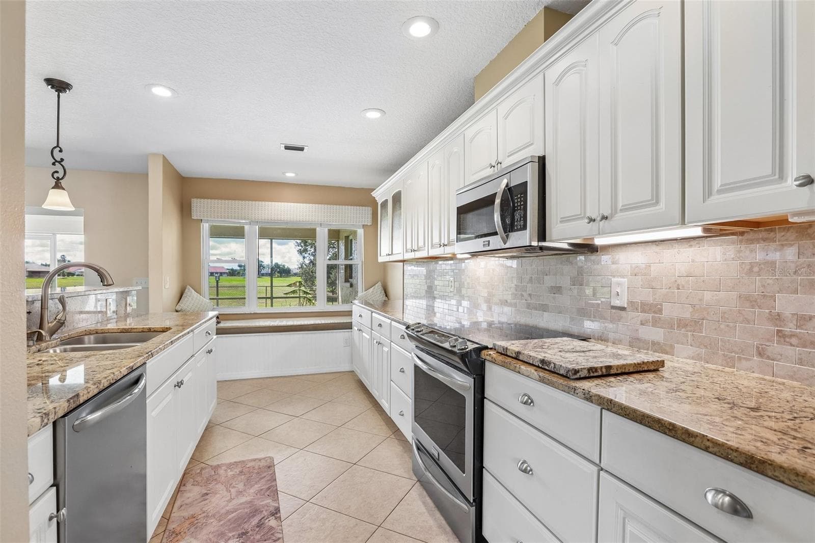 Single Family Residence at 1806 PINEAPPLE PALM CT, SUN CITY CENTER, photo 9 of 43