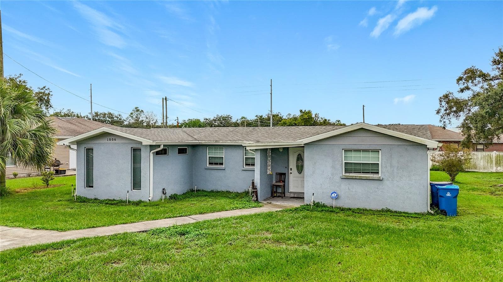 Single Family Residence at 1006 SE 2ND ST, MULBERRY, photo 2 of 45