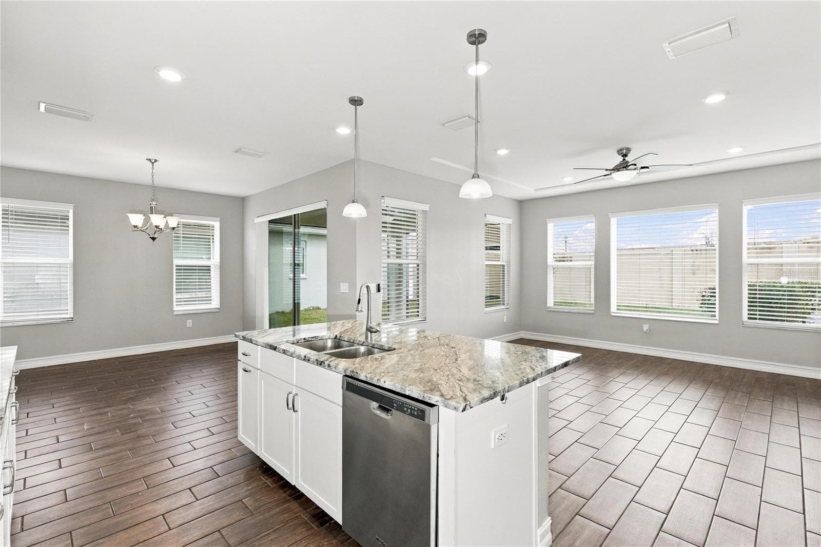 Single Family Residence at 4694 TRAMANTO LN, WESLEY CHAPEL, photo 11 of 40
