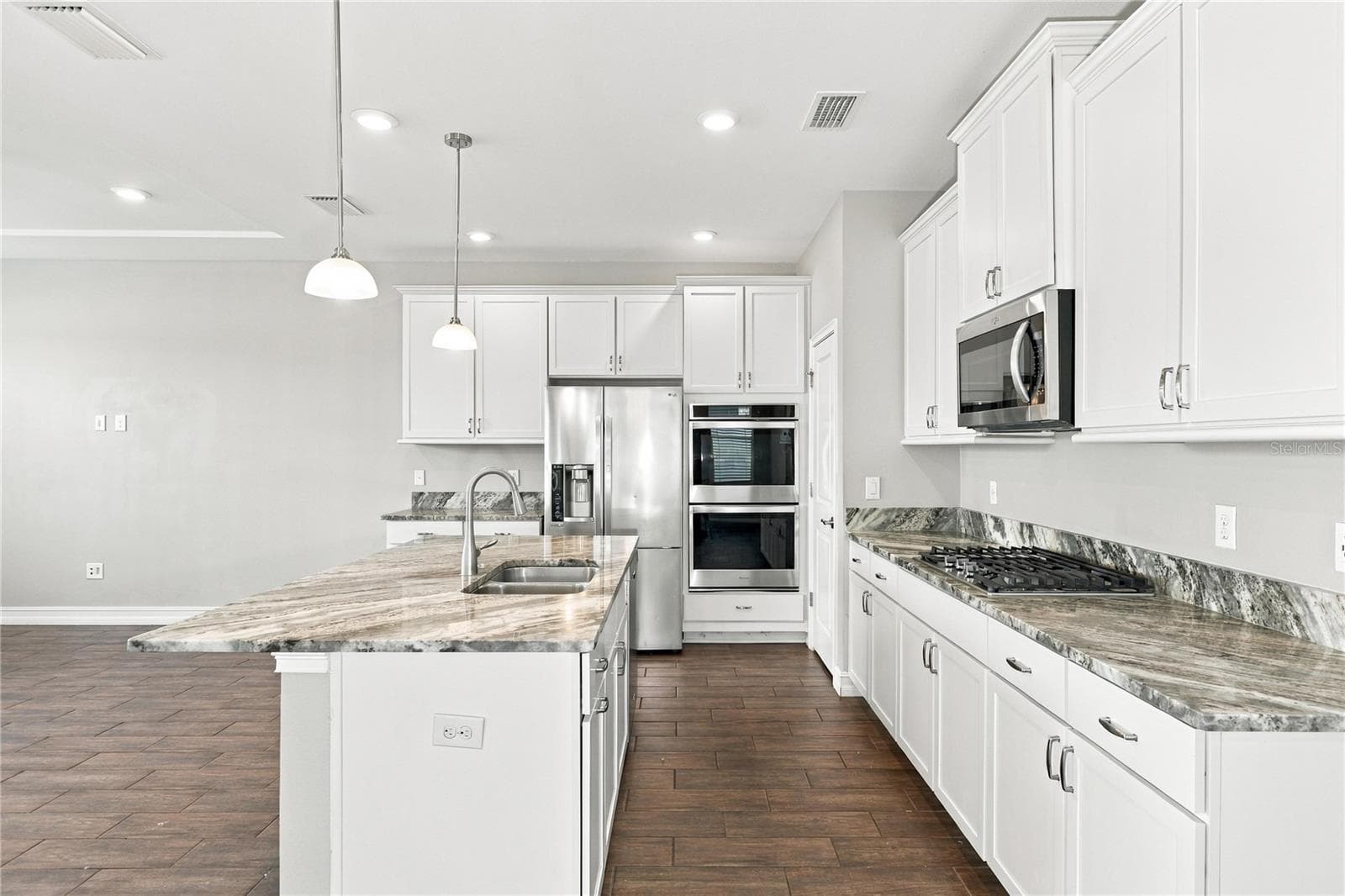 Single Family Residence at 4694 TRAMANTO LN, WESLEY CHAPEL, photo 13 of 40