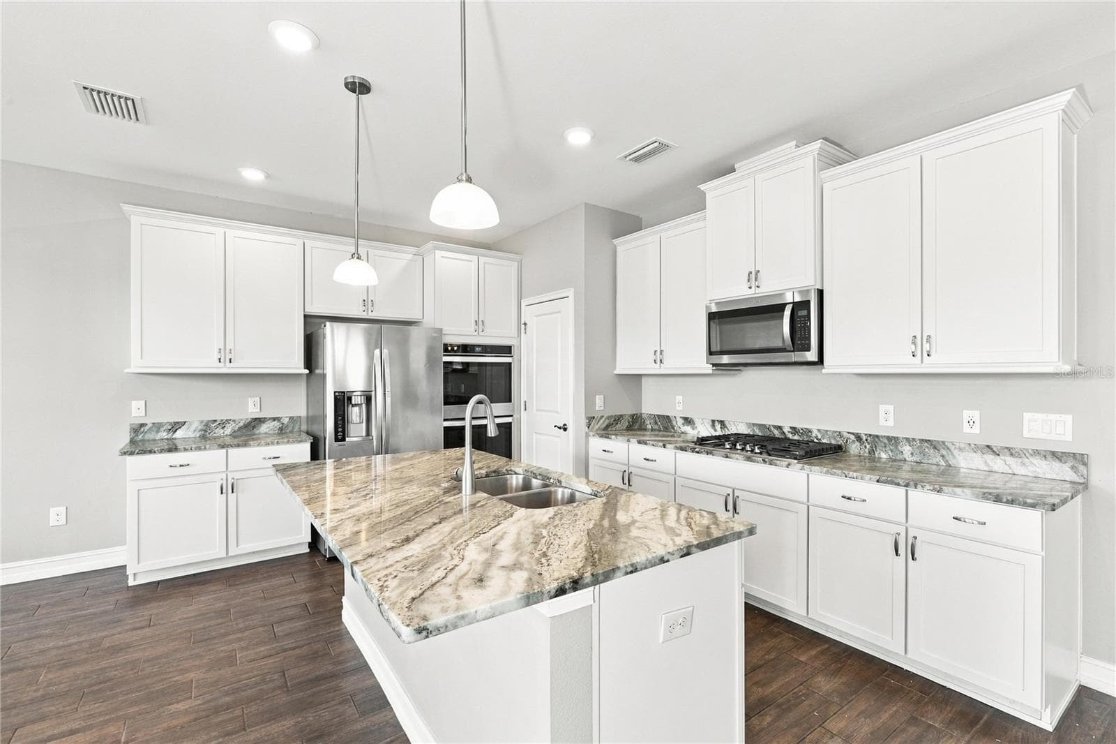 Single Family Residence at 4694 TRAMANTO LN, WESLEY CHAPEL, photo 14 of 40