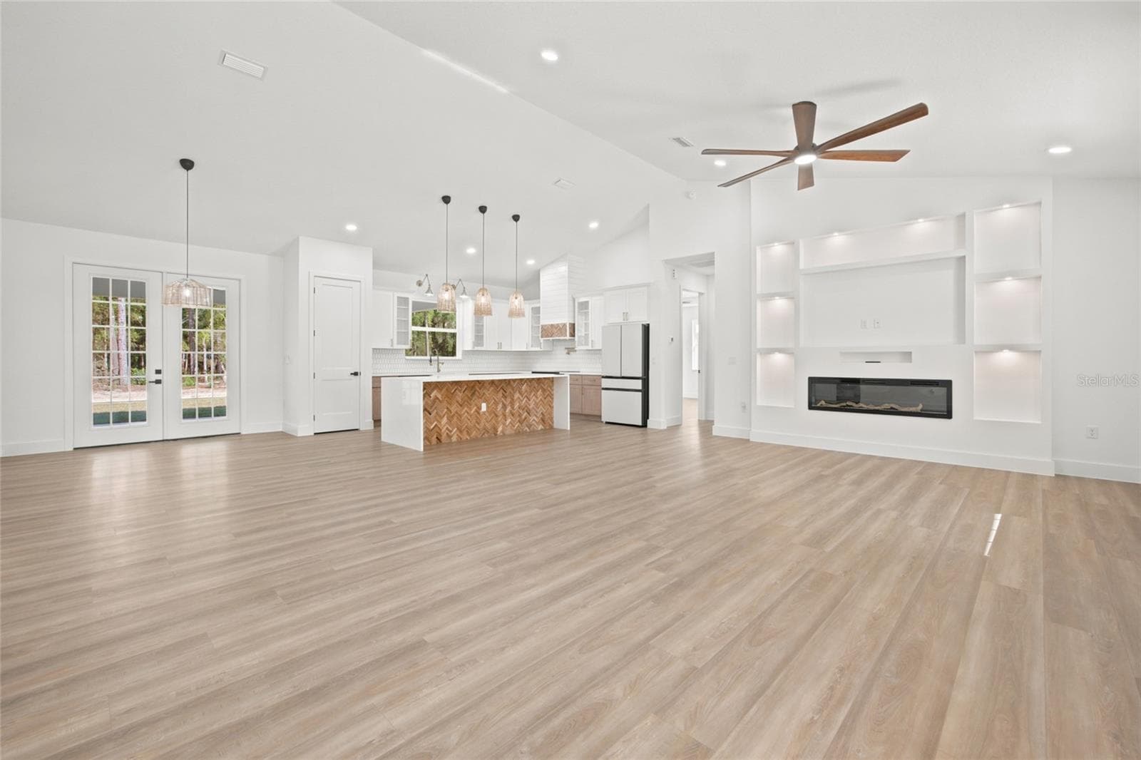 Single Family Residence at 12567 SW 64TH ST RD, OCALA, photo 11 of 49