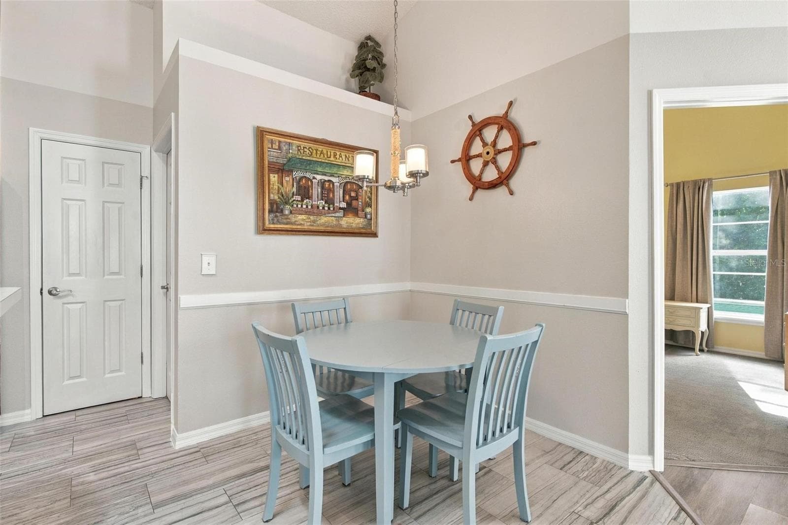 Eating Nook in Kitchen - 945 CLEAR CREEK CIR, CLERMONT