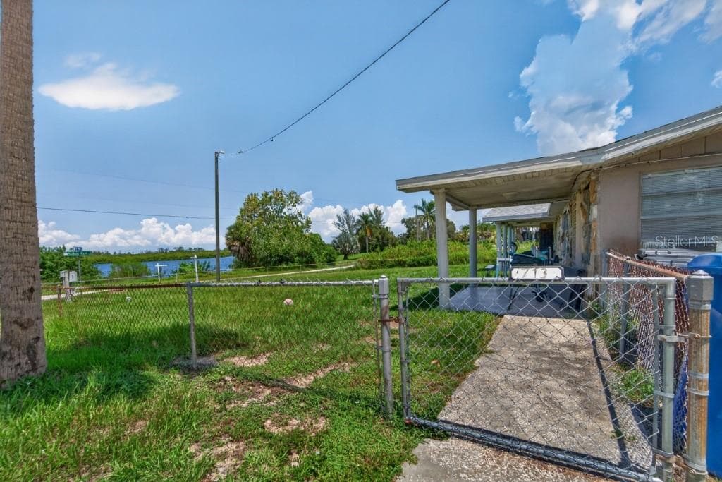Single Family Residence at 701 FISH LIPS LN, RUSKIN, photo 46 of 79