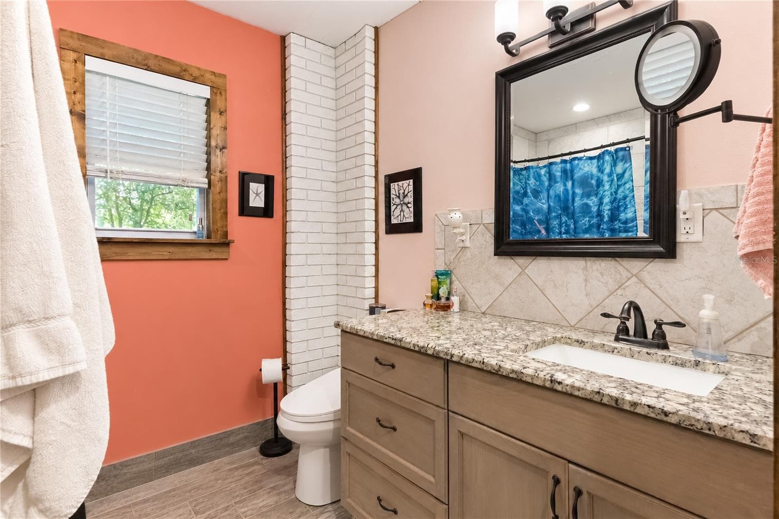 Mother n law bath - 9551 NW COUNTY ROAD 345, CHIEFLAND
