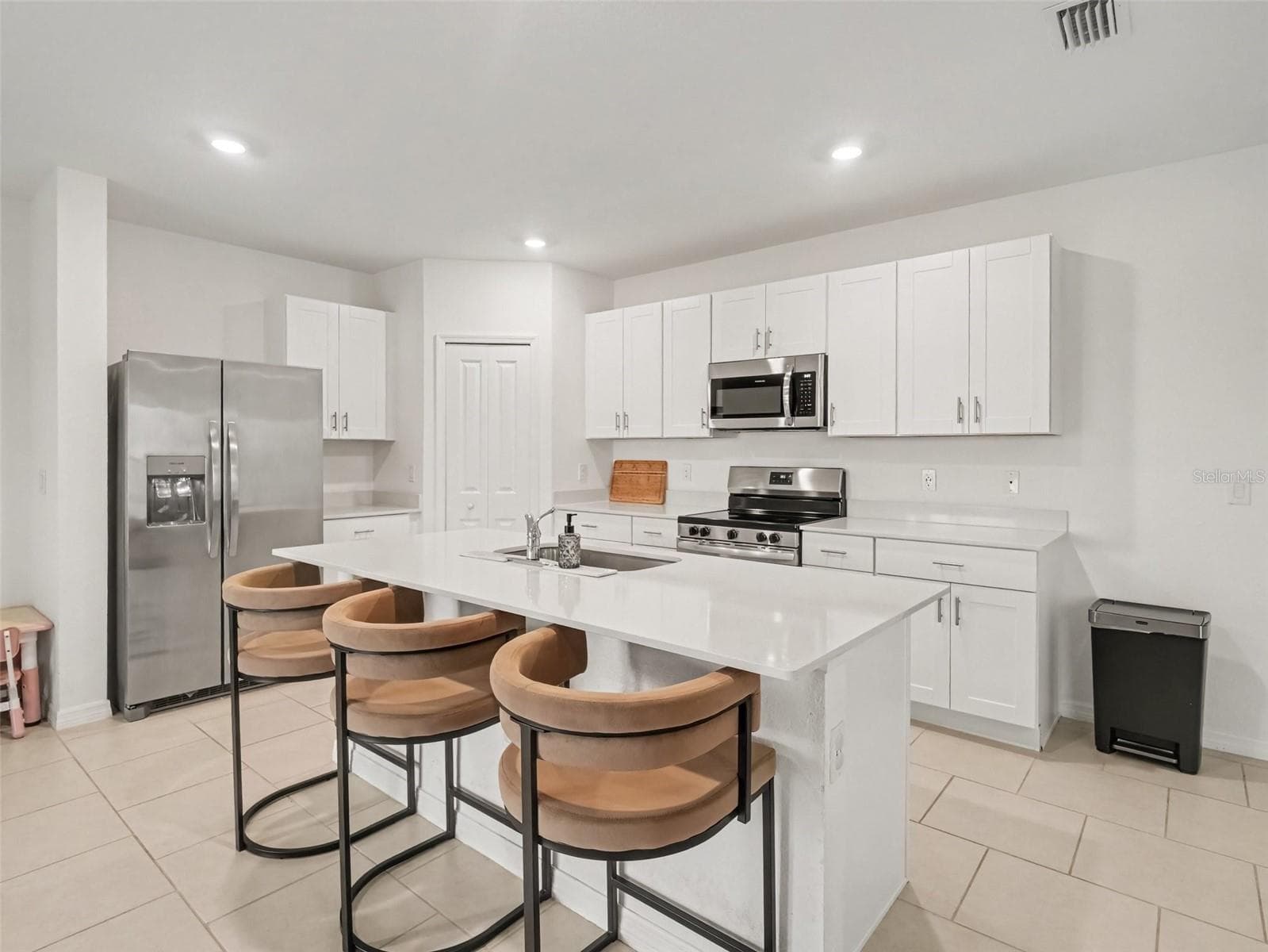 Single Family Residence at 3805 AMBERSWEET XING, PARRISH, photo 11 of 36