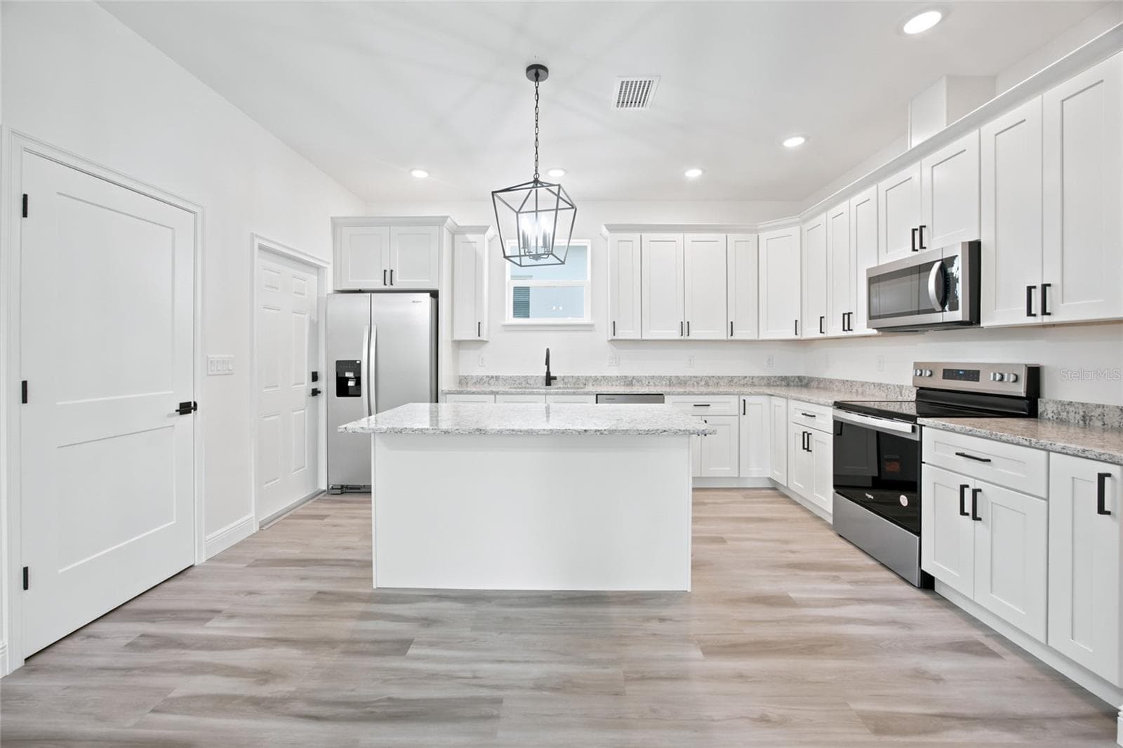 Single Family Residence at 62 ORANGE BLOSSOM DR, EUSTIS, photo 10 of 36