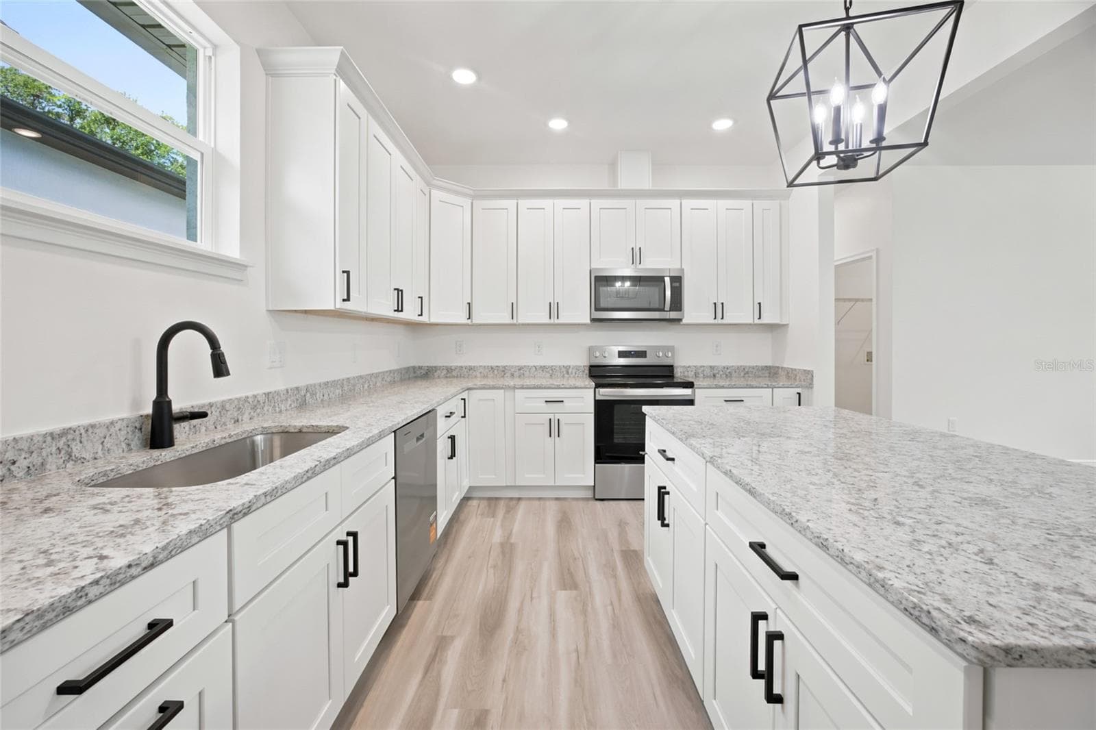 Single Family Residence at 62 ORANGE BLOSSOM DR, EUSTIS, photo 12 of 36