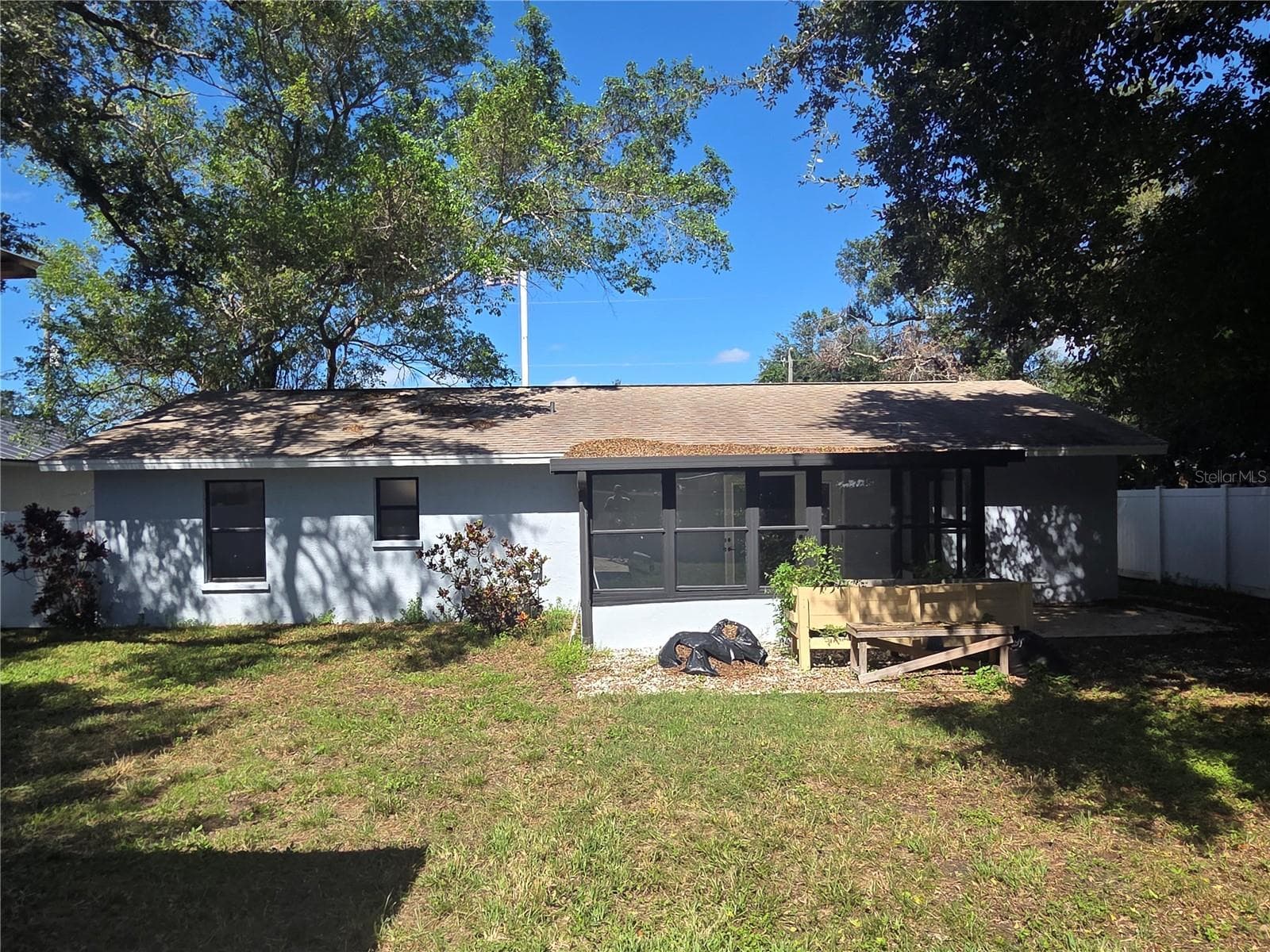 Single Family Residence at J H BRUNJES, PALMETTO, photo 10 of 12