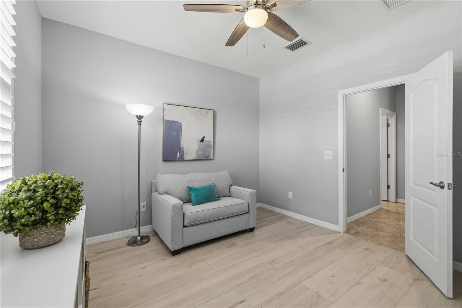 Single Family Residence at 4523 BALTRY CT, BRADENTON, photo 6 of 48
