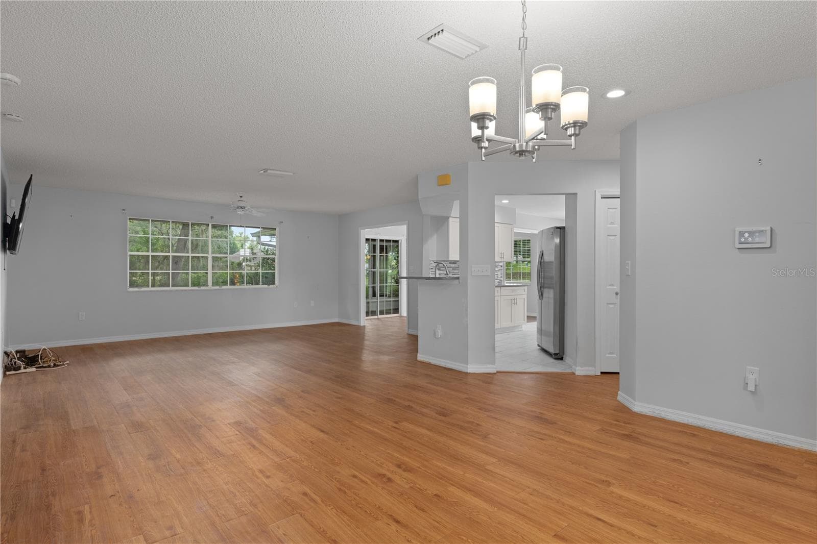 Single Family Residence at 3644 N LAURELWOOD LOOP, BEVERLY HILLS, photo 14 of 115