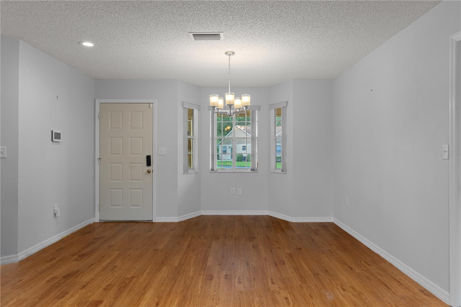 Single Family Residence at 3644 N LAURELWOOD LOOP, BEVERLY HILLS, photo 18 of 115