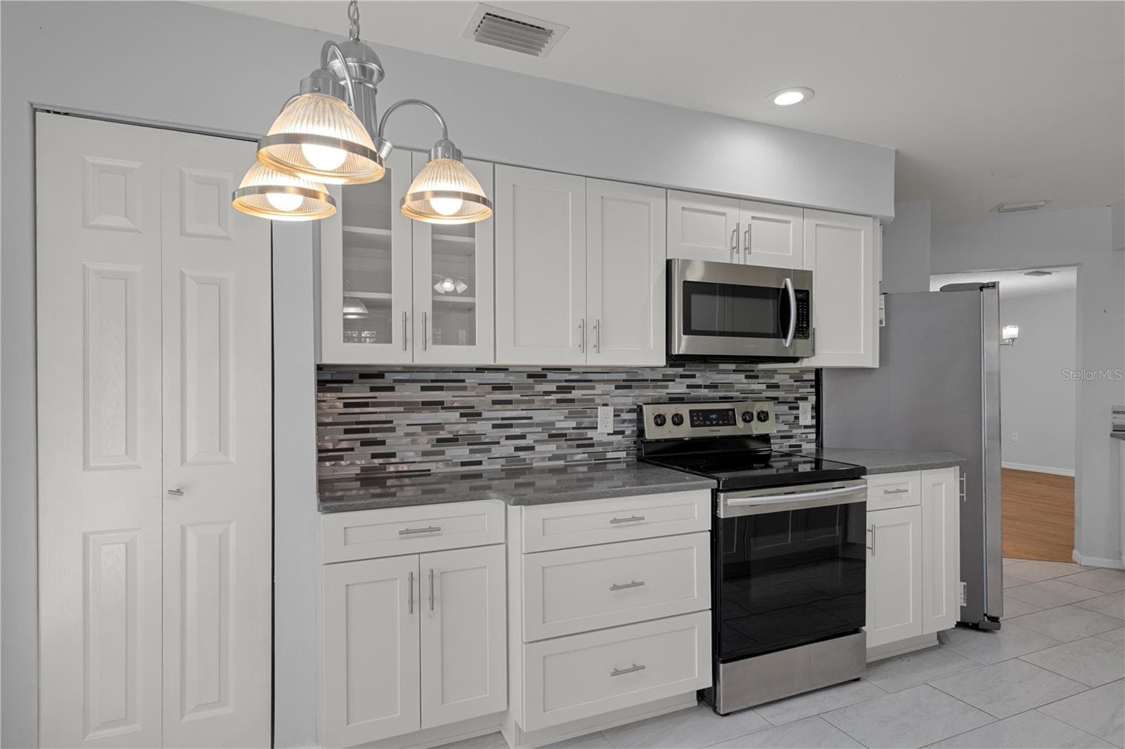 Single Family Residence at 3644 N LAURELWOOD LOOP, BEVERLY HILLS, photo 38 of 115