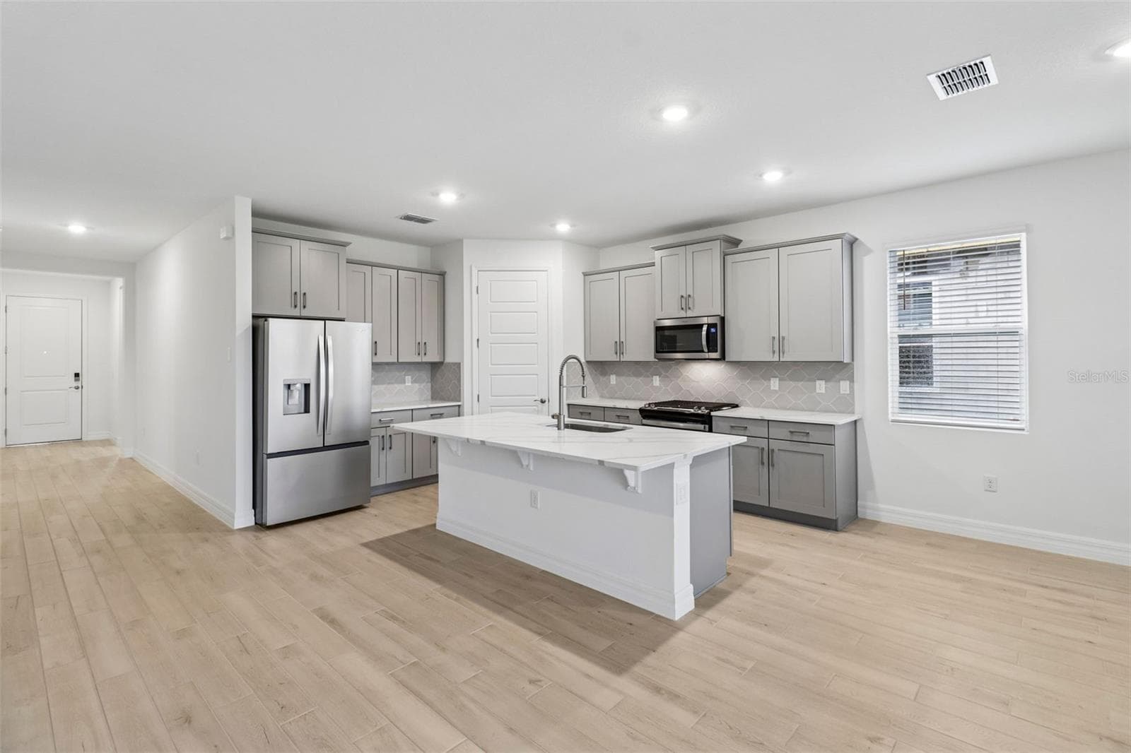 Single Family Residence at 3952 KENNEBUNK LOOP, MOUNT DORA, photo 18 of 63