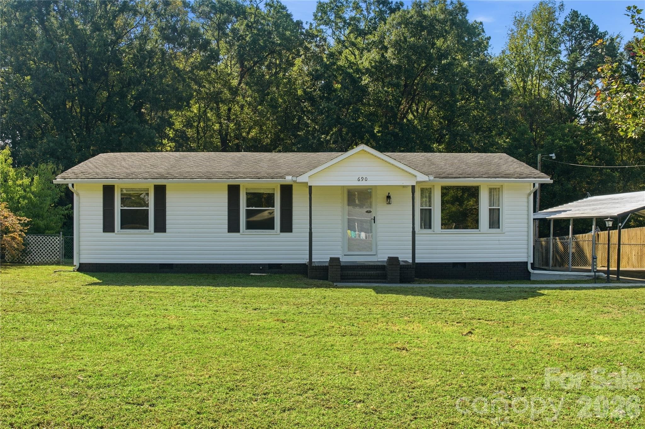 690 Rama Wood Drive SE