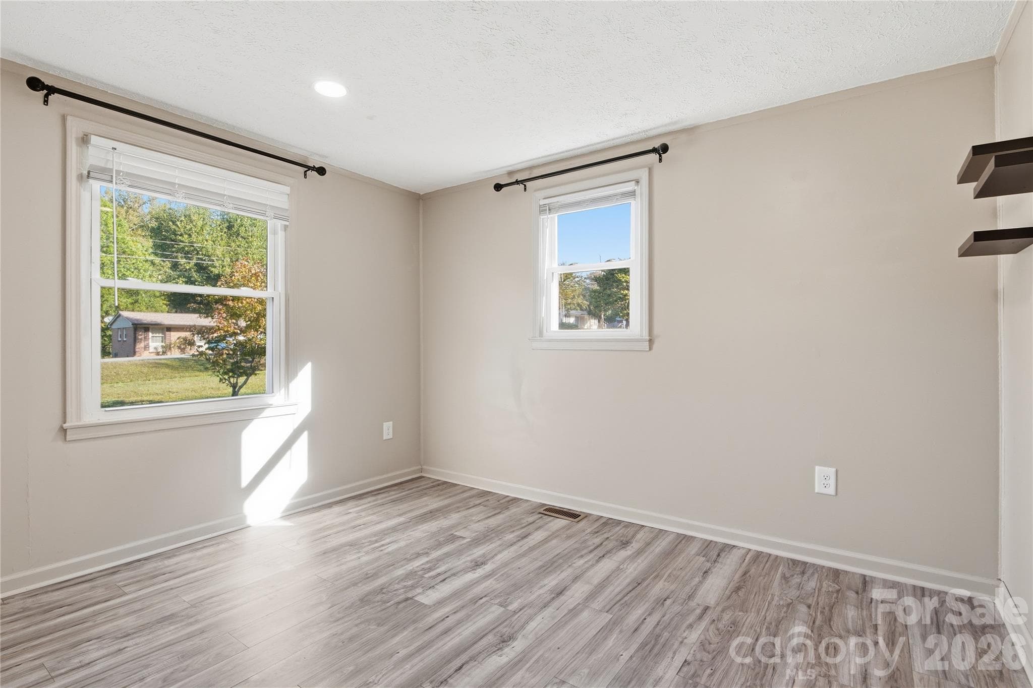 Single Family Residence at 690 Rama Wood Drive SE, Concord, photo 10 of 22