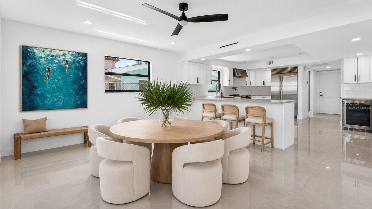 Virtually Staged - 319 MIDWAY IS, CLEARWATER
