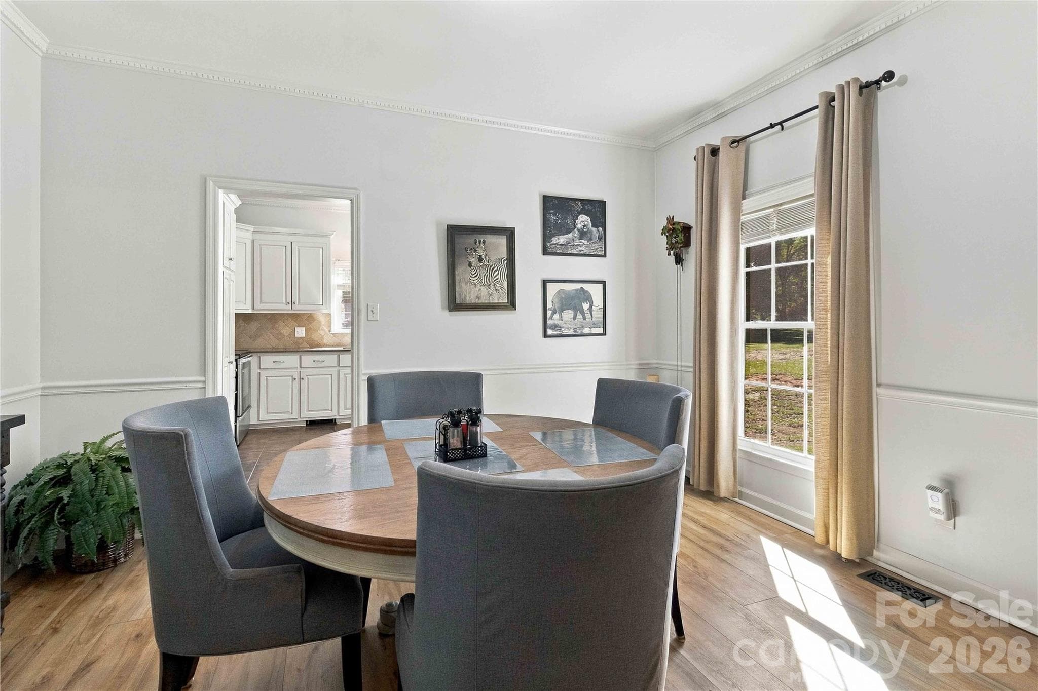 Single Family Residence at 1247 Trailstream Drive, Lancaster, photo 9 of 43