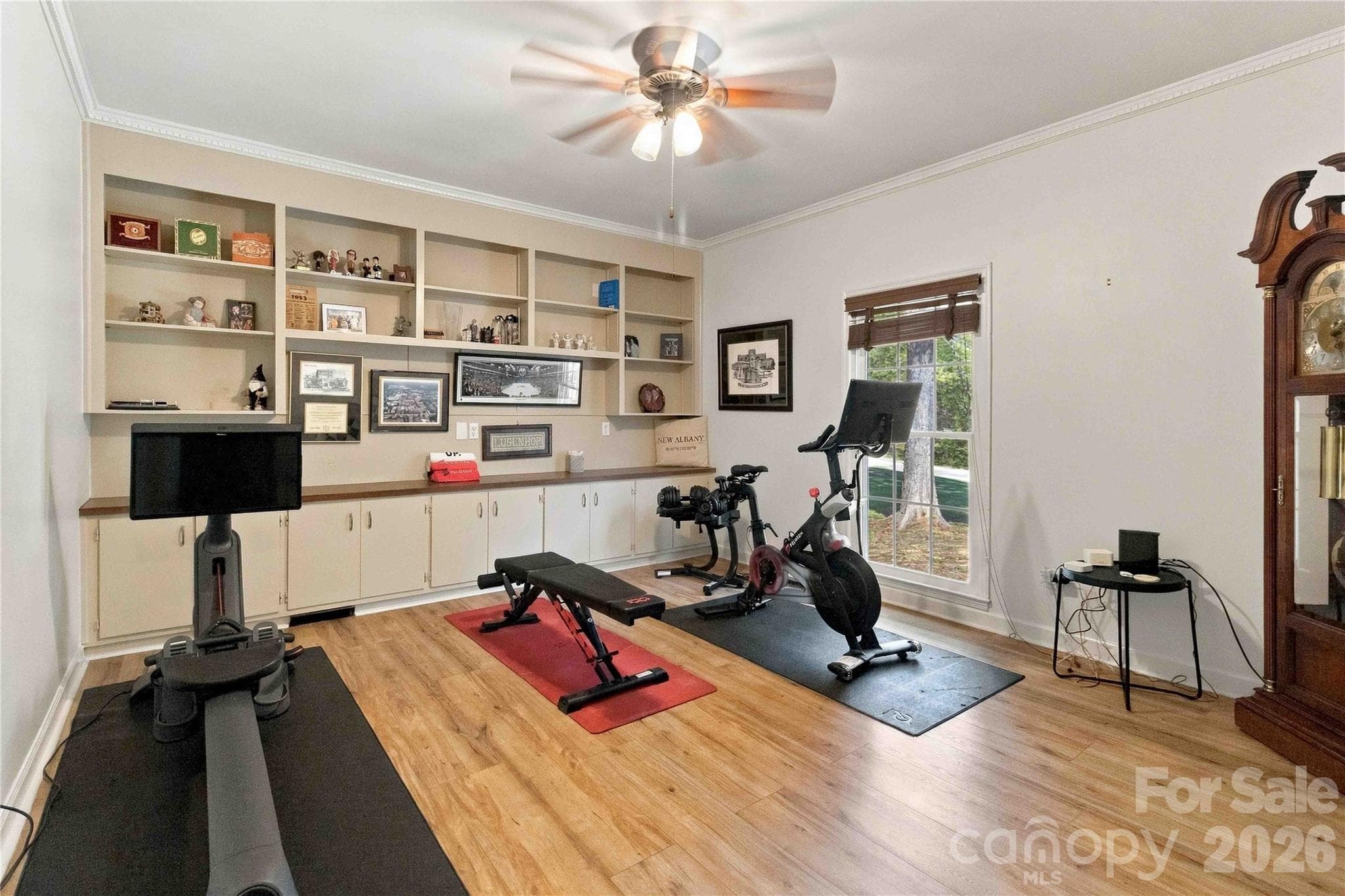 Single Family Residence at 1247 Trailstream Drive, Lancaster, photo 20 of 43
