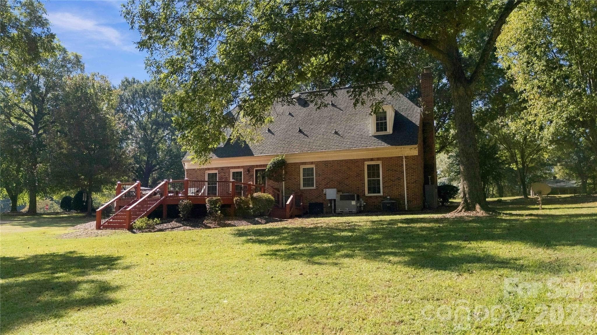 Single Family Residence at 1247 Trailstream Drive, Lancaster, photo 36 of 43