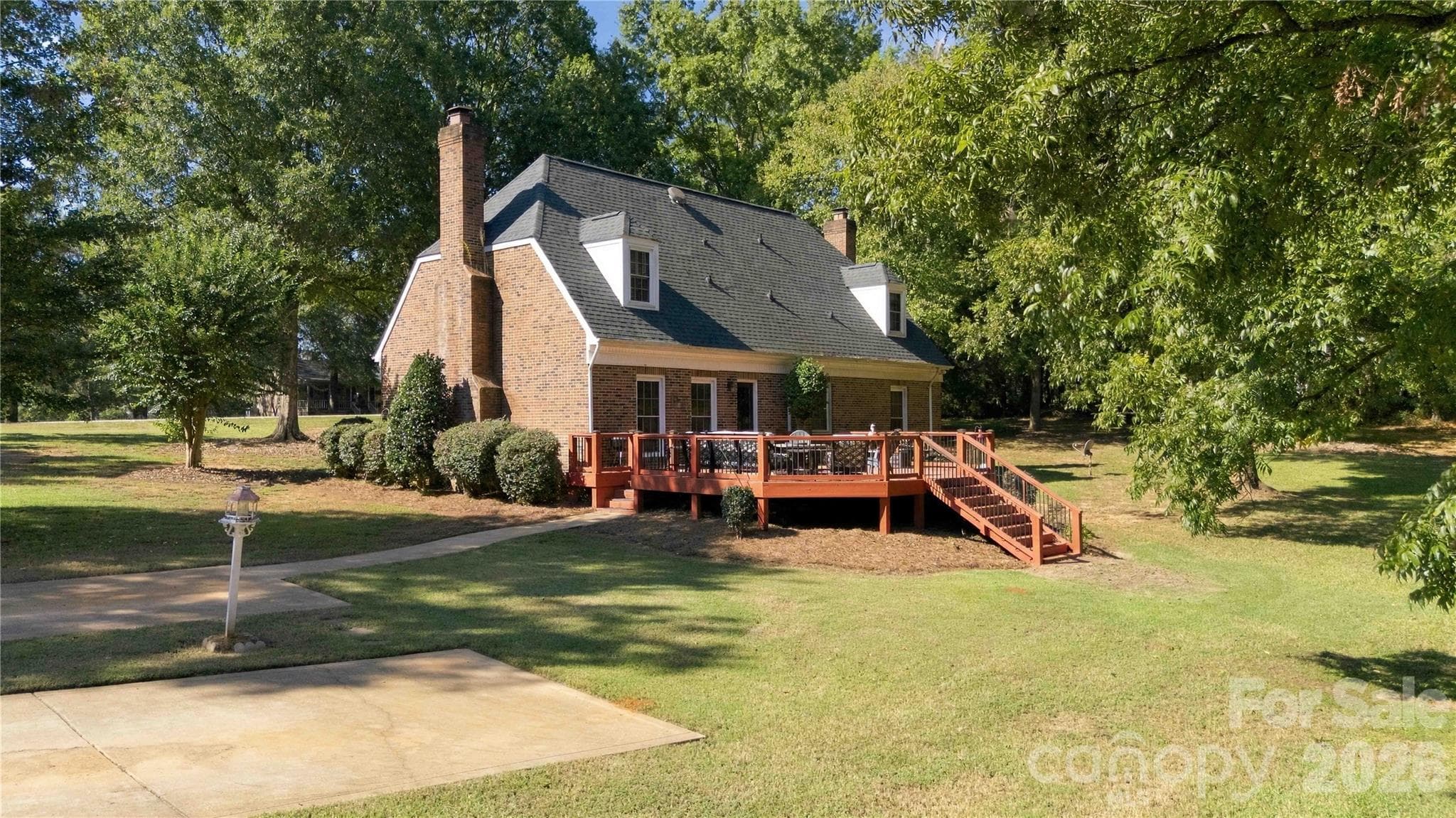 Single Family Residence at 1247 Trailstream Drive, Lancaster, photo 37 of 43