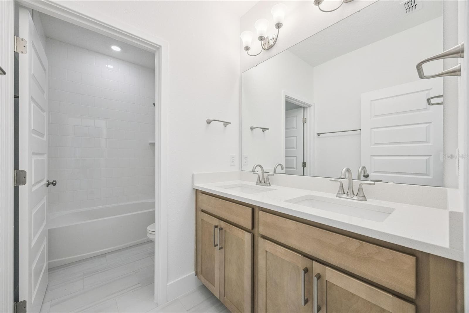 Bathroom 3 - 17428 HONEYBELL TANGELO CT, WINTER GARDEN