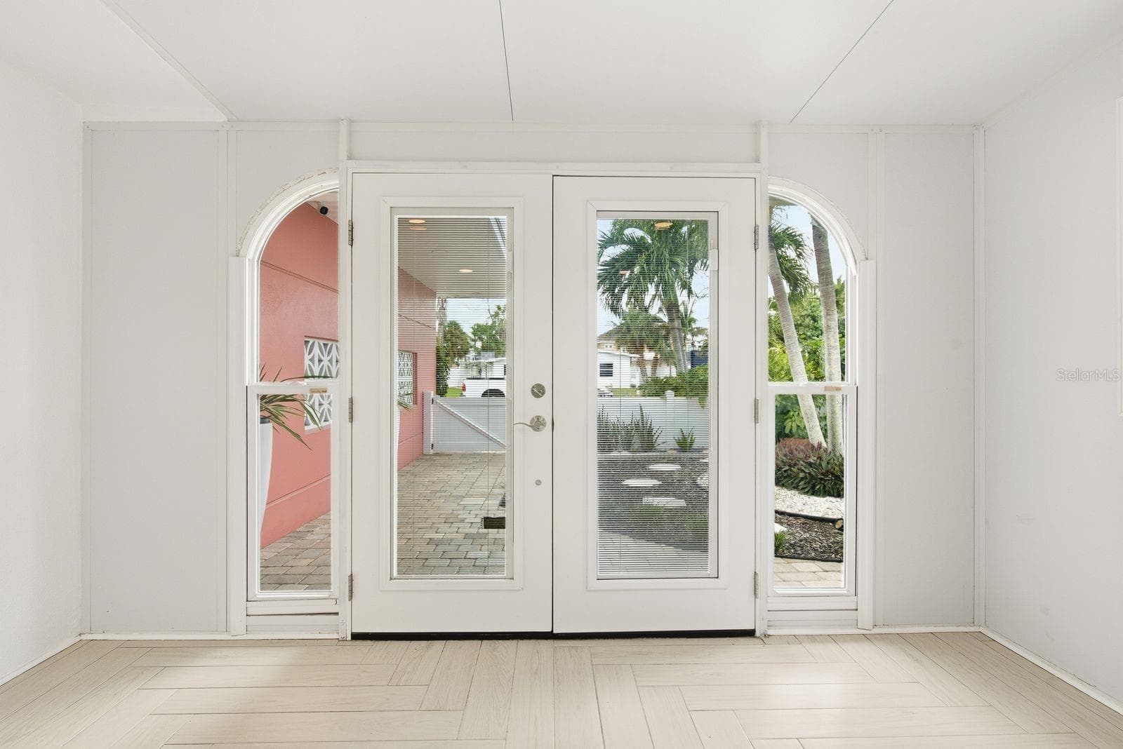 Single Family Residence at 14223 E PARSLEY DR, MADEIRA BEACH, photo 20 of 70
