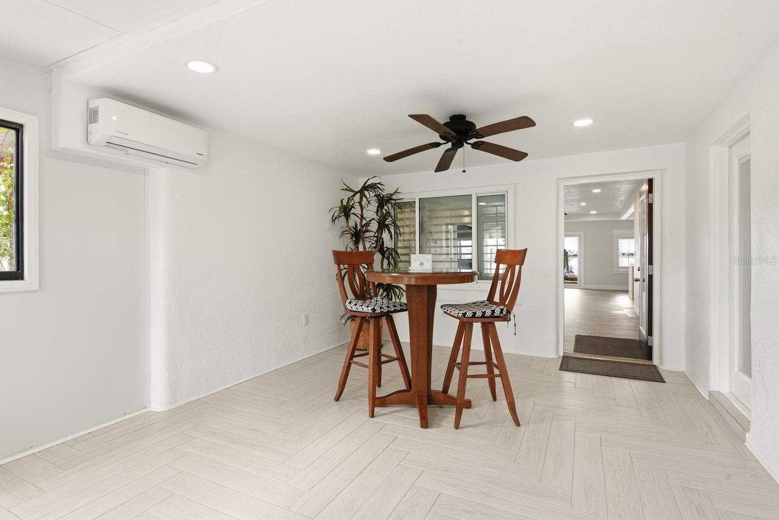 Single Family Residence at 14223 E PARSLEY DR, MADEIRA BEACH, photo 21 of 70