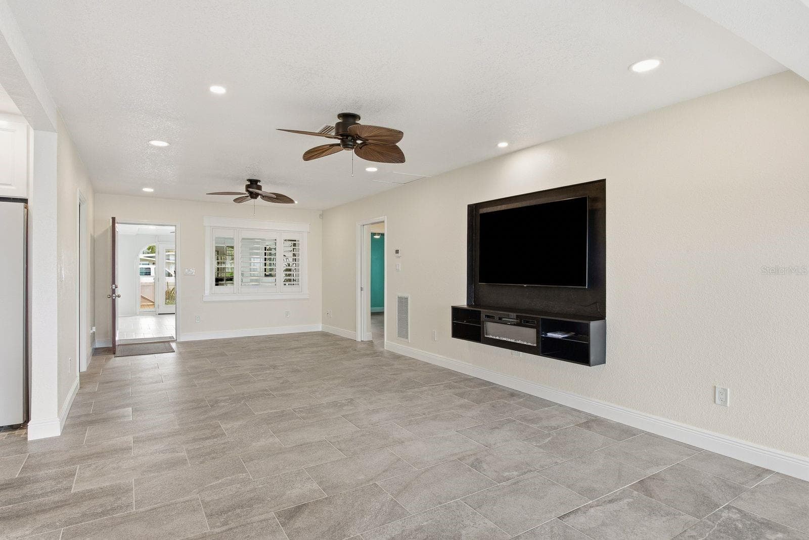 Single Family Residence at 14223 E PARSLEY DR, MADEIRA BEACH, photo 28 of 70