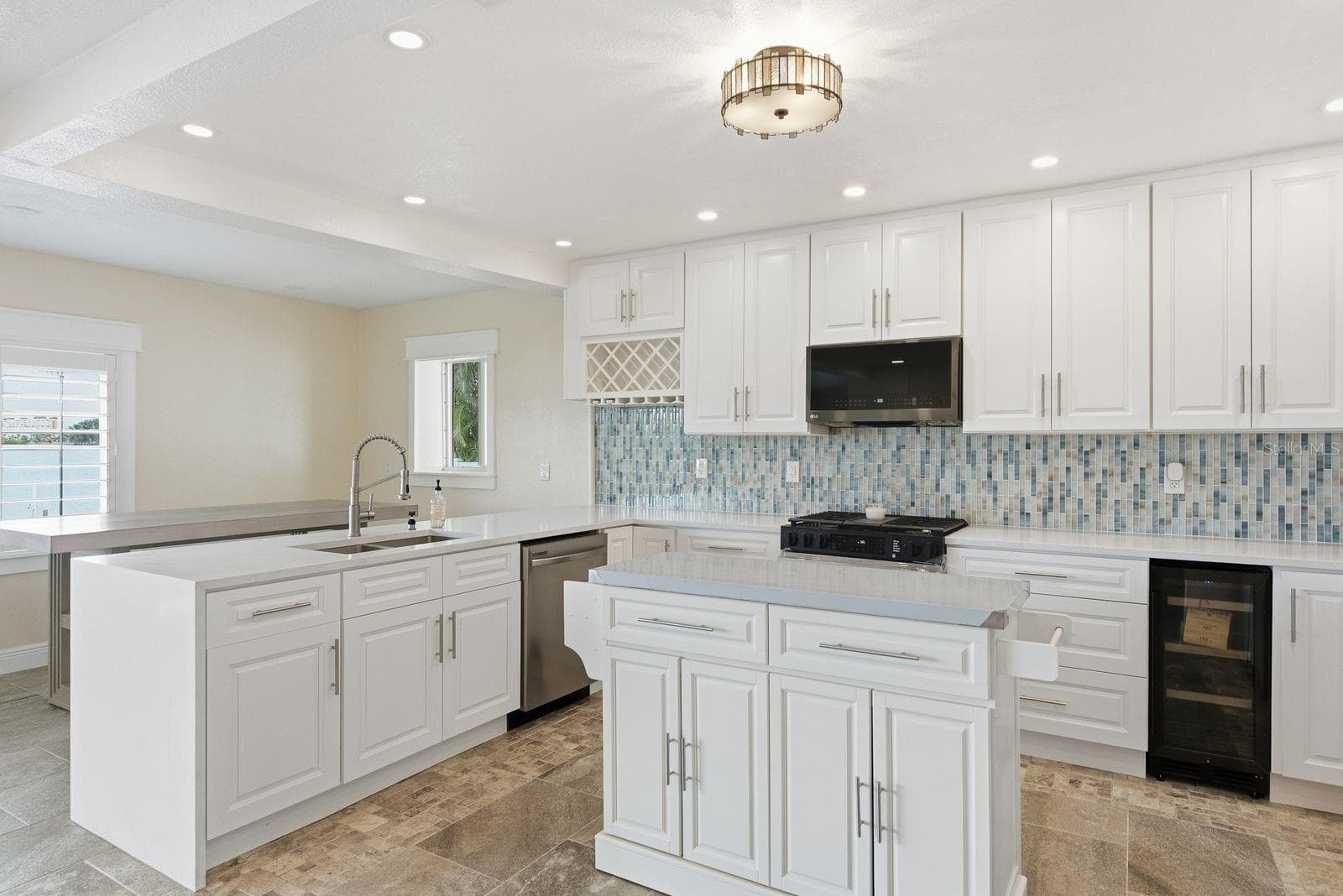 Single Family Residence at 14223 E PARSLEY DR, MADEIRA BEACH, photo 31 of 70