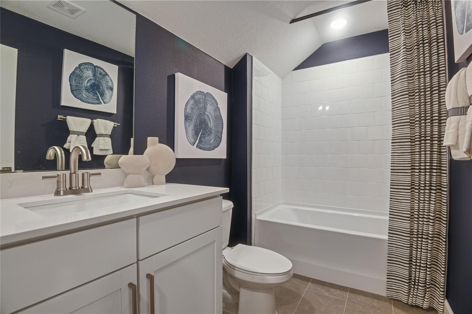 Single Family Residence at 195 THORNBERRY WAY, PALM COAST, photo 6 of 27