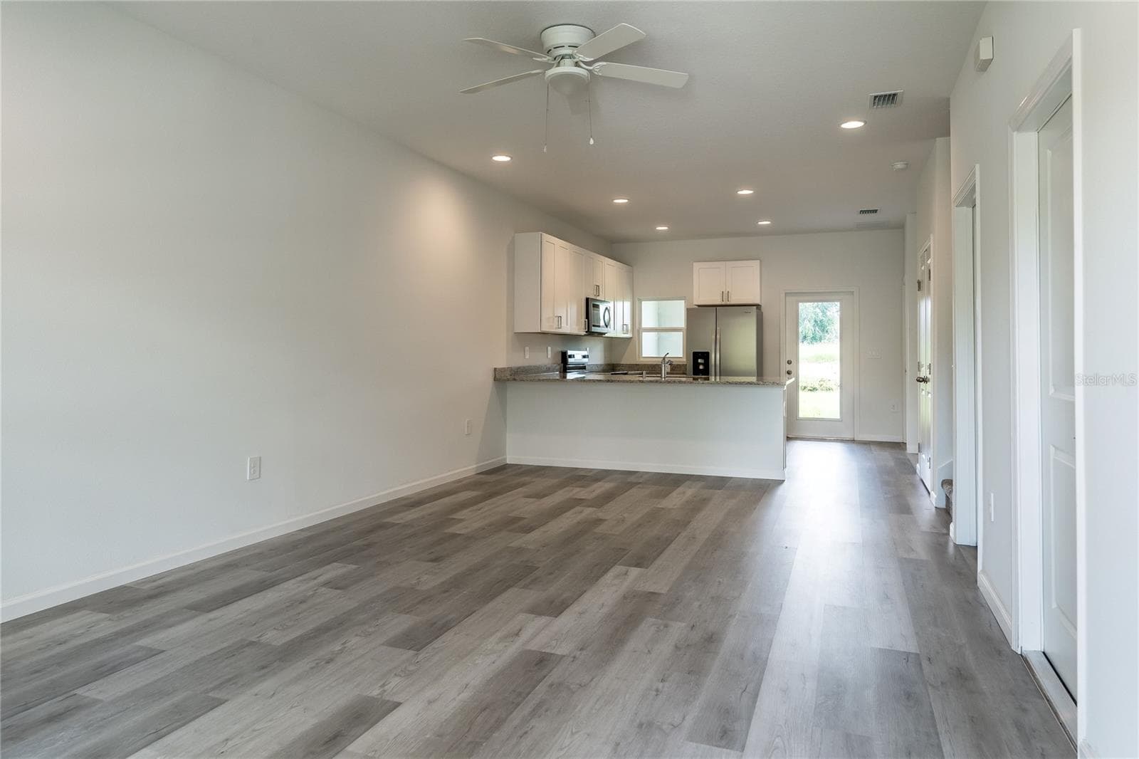 Single Family Residence at 106 E 18TH ST, APOPKA, photo 4 of 32