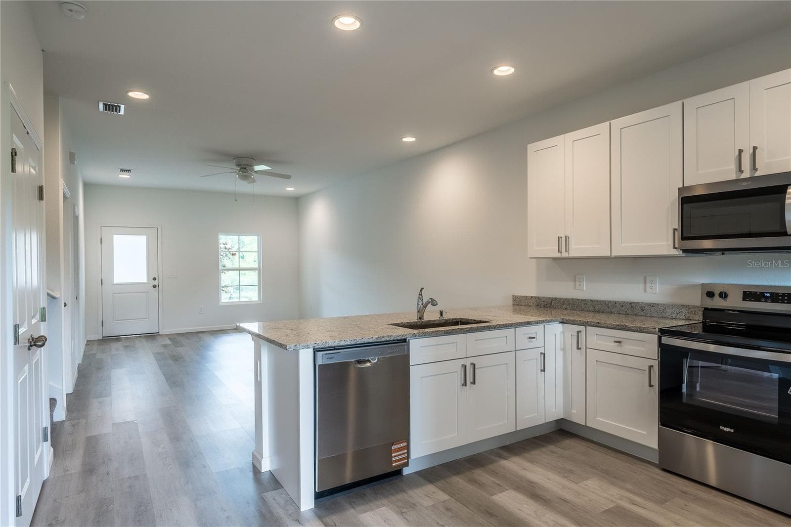 Single Family Residence at 106 E 18TH ST, APOPKA, photo 11 of 32
