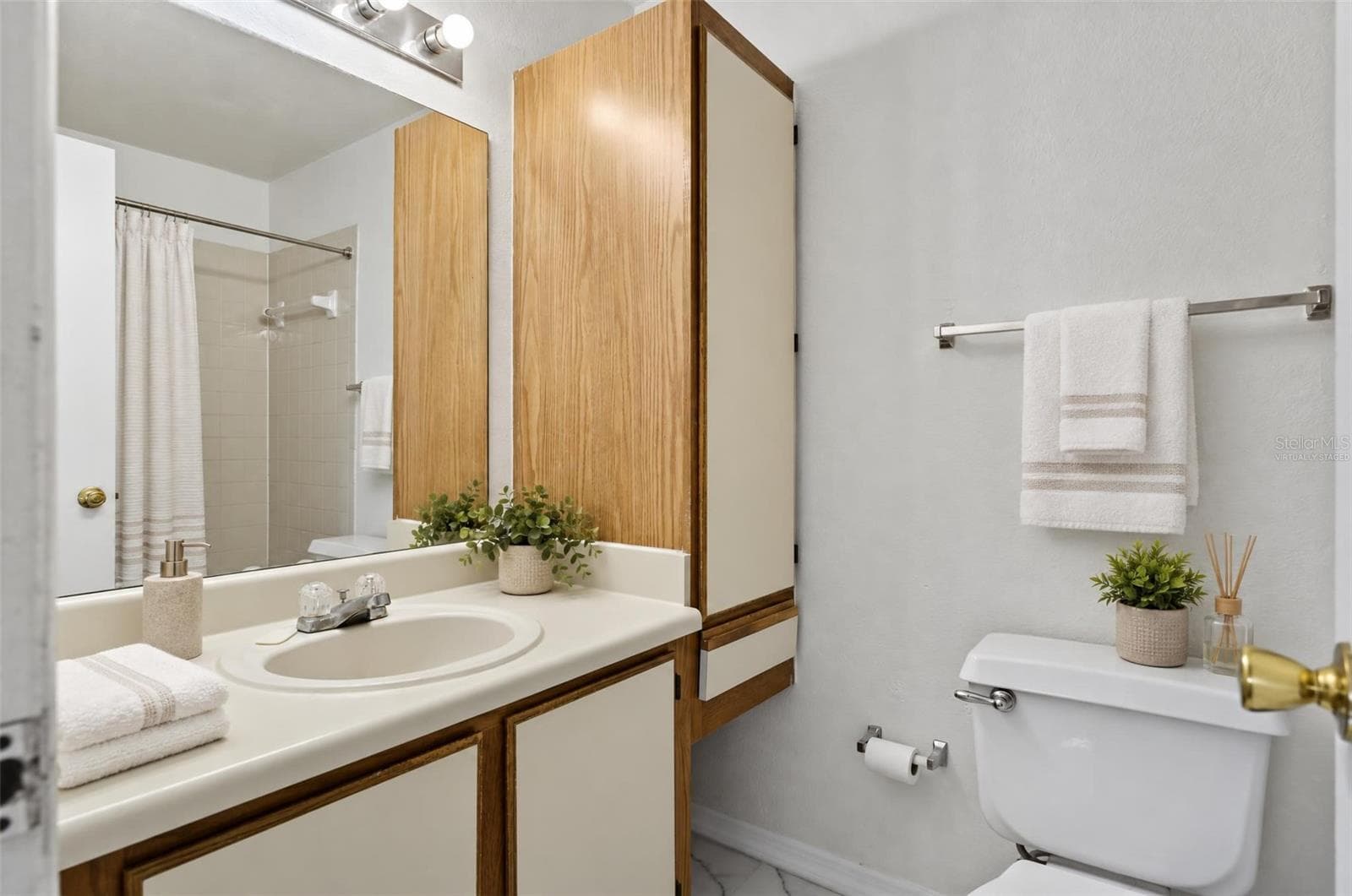 Virtually Staged - 1079 S HIAWASSEE RD #1136, ORLANDO