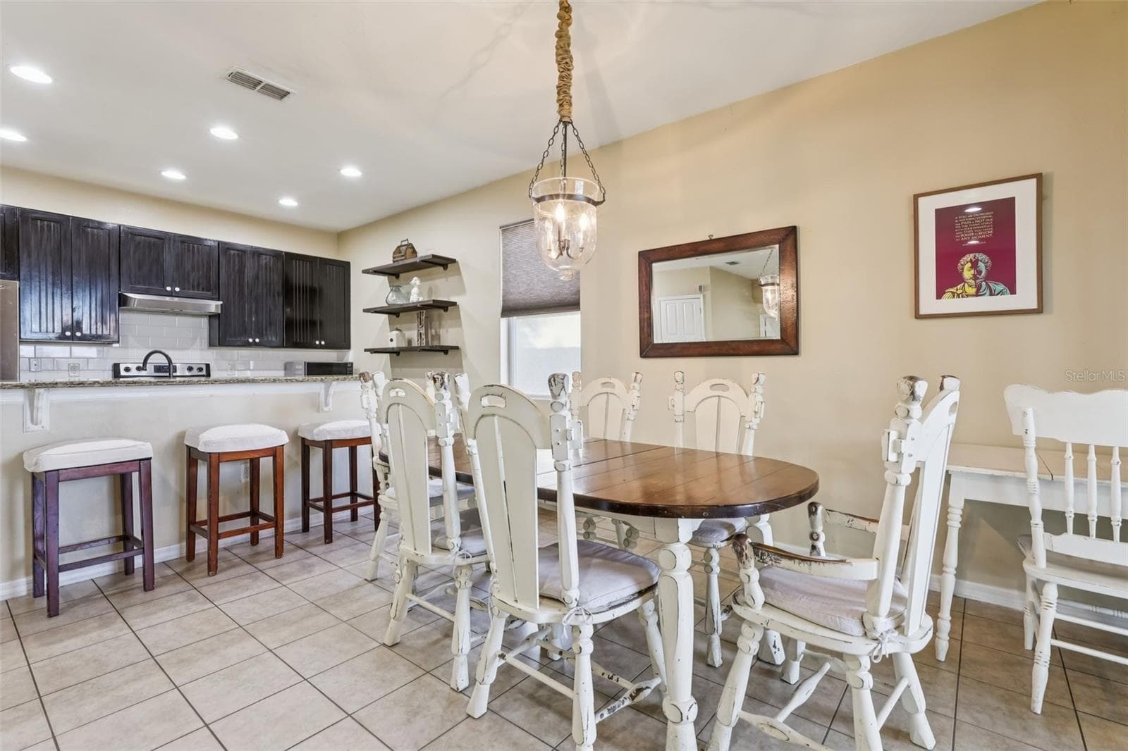 Single Family Residence at 1689 STRATHMORE CIR, MOUNT DORA, photo 13 of 37